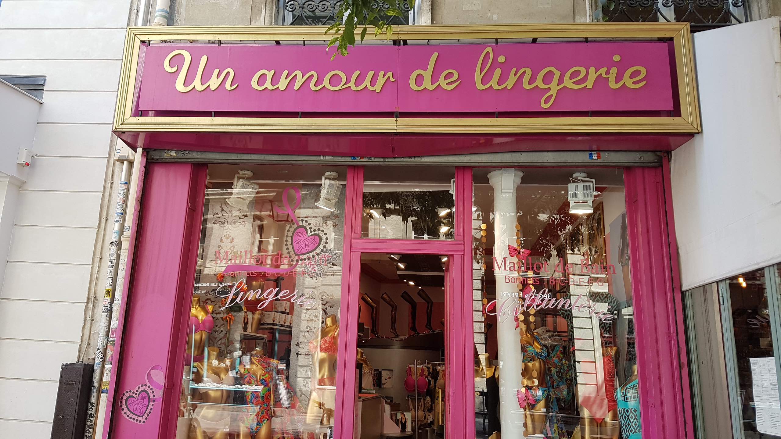 lingerie boutique